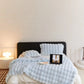 Cozy Cocoon – Ganzjahres-Kuscheldecke