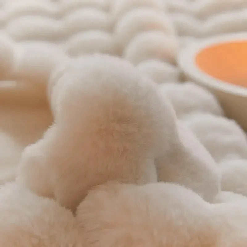 Cozy Cocoon – Ganzjahres-Kuscheldecke